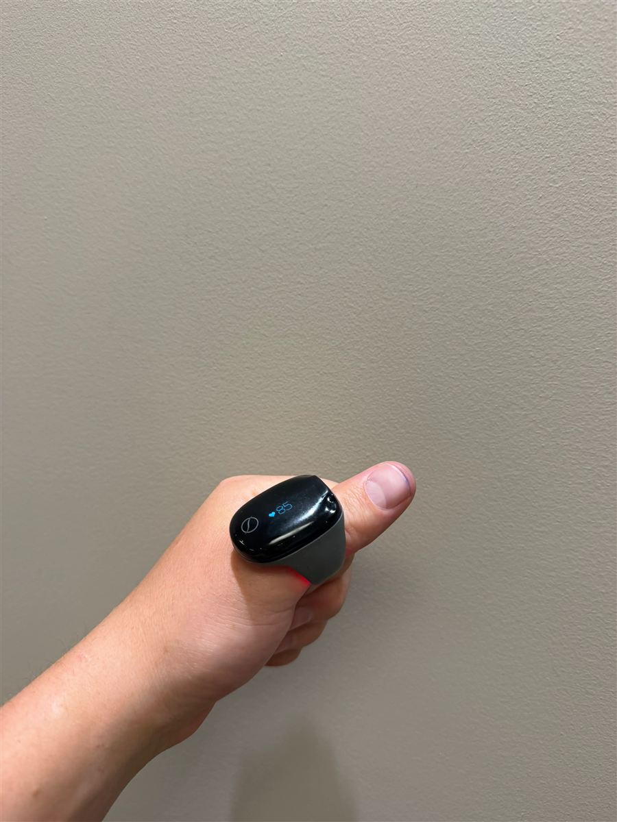 Sleep polygraphy ring worn on the thumb